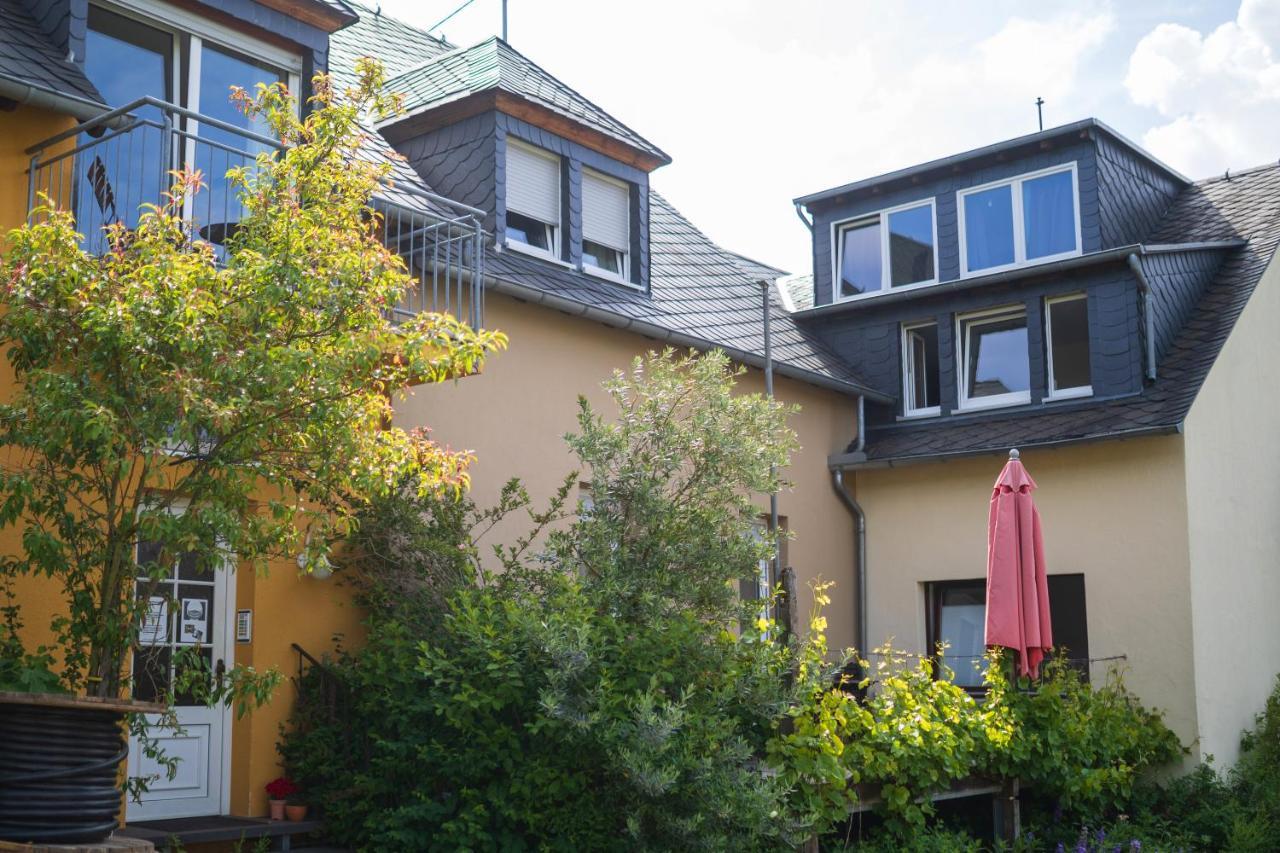 Bio-Weingut Staffelter Hof Guest House Krov Ngoại thất bức ảnh